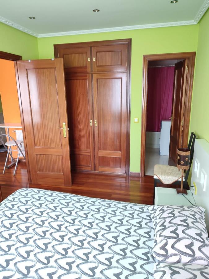 شقة Apartamento Con Piscinas كاسترو أورديالس المظهر الخارجي الصورة